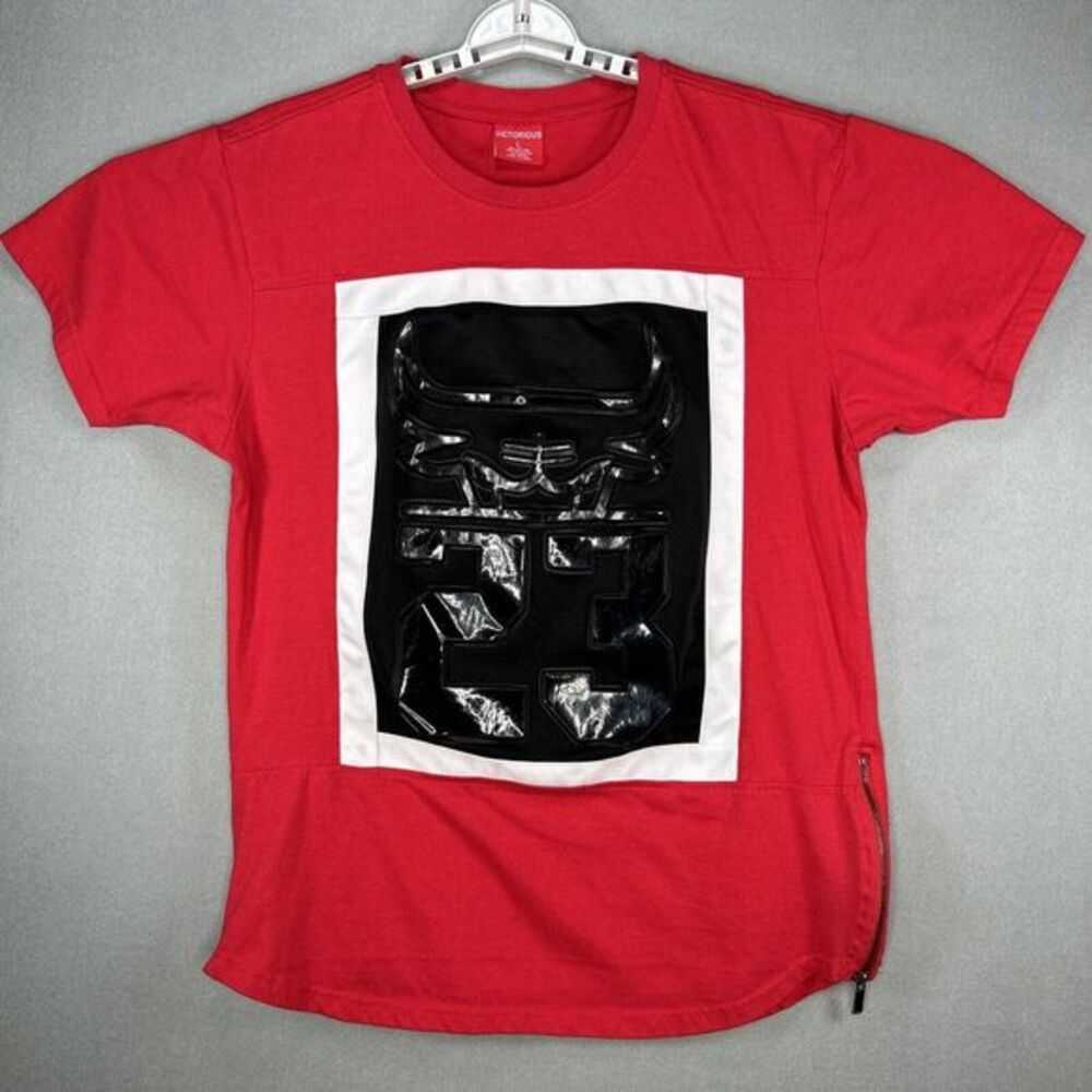 Victorious Chicago Bulls 23 T Shirt Mens Large Red‎ Embossed Jordan Side Zippers